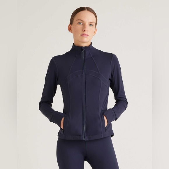 Quince Jackets & Blazers - Quince NWOT Ultra Form Slim Fit Jacket in Navy Size L